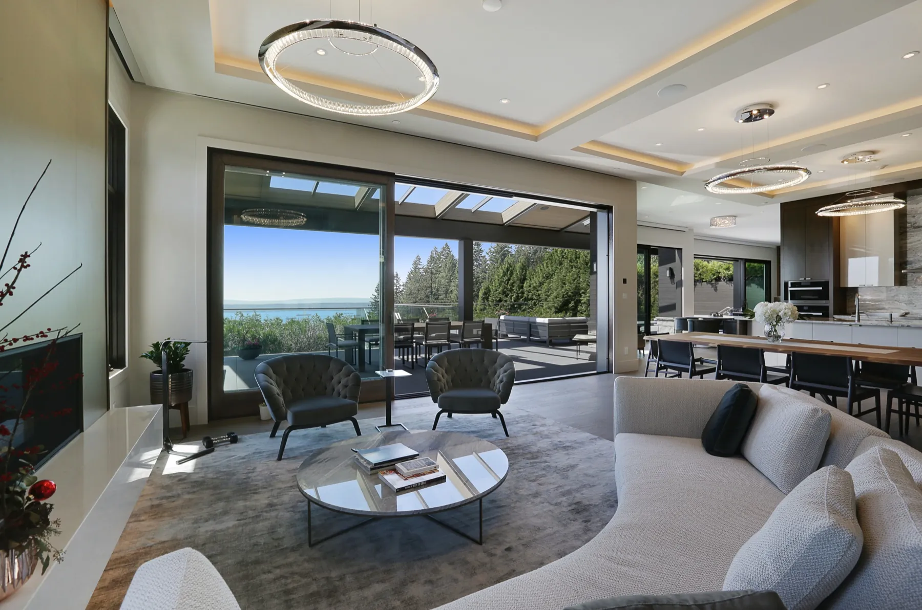 Bayview, Great room wide view