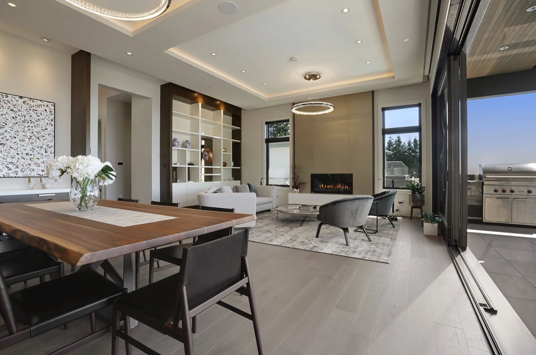 Bayview, Great room twilight