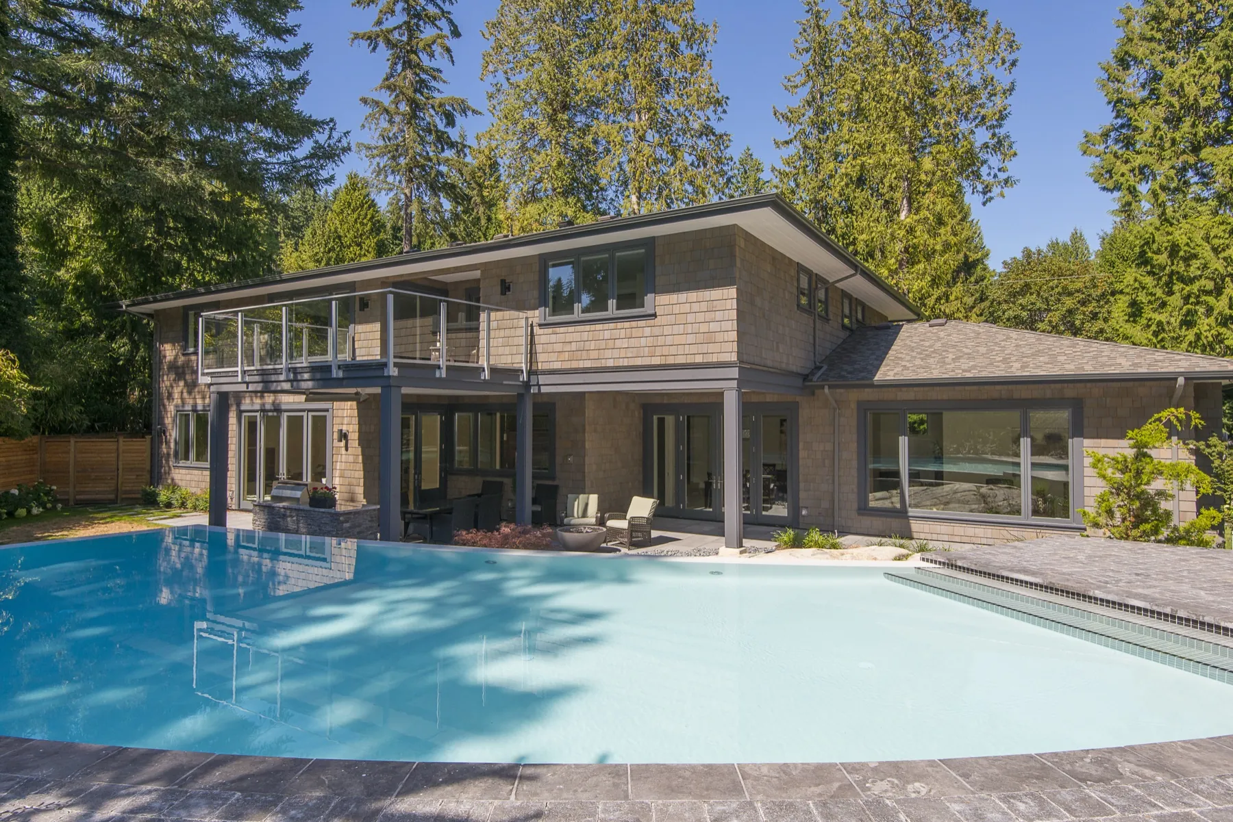 Rear exterior and pool, Caulfeild, West Vancouver
