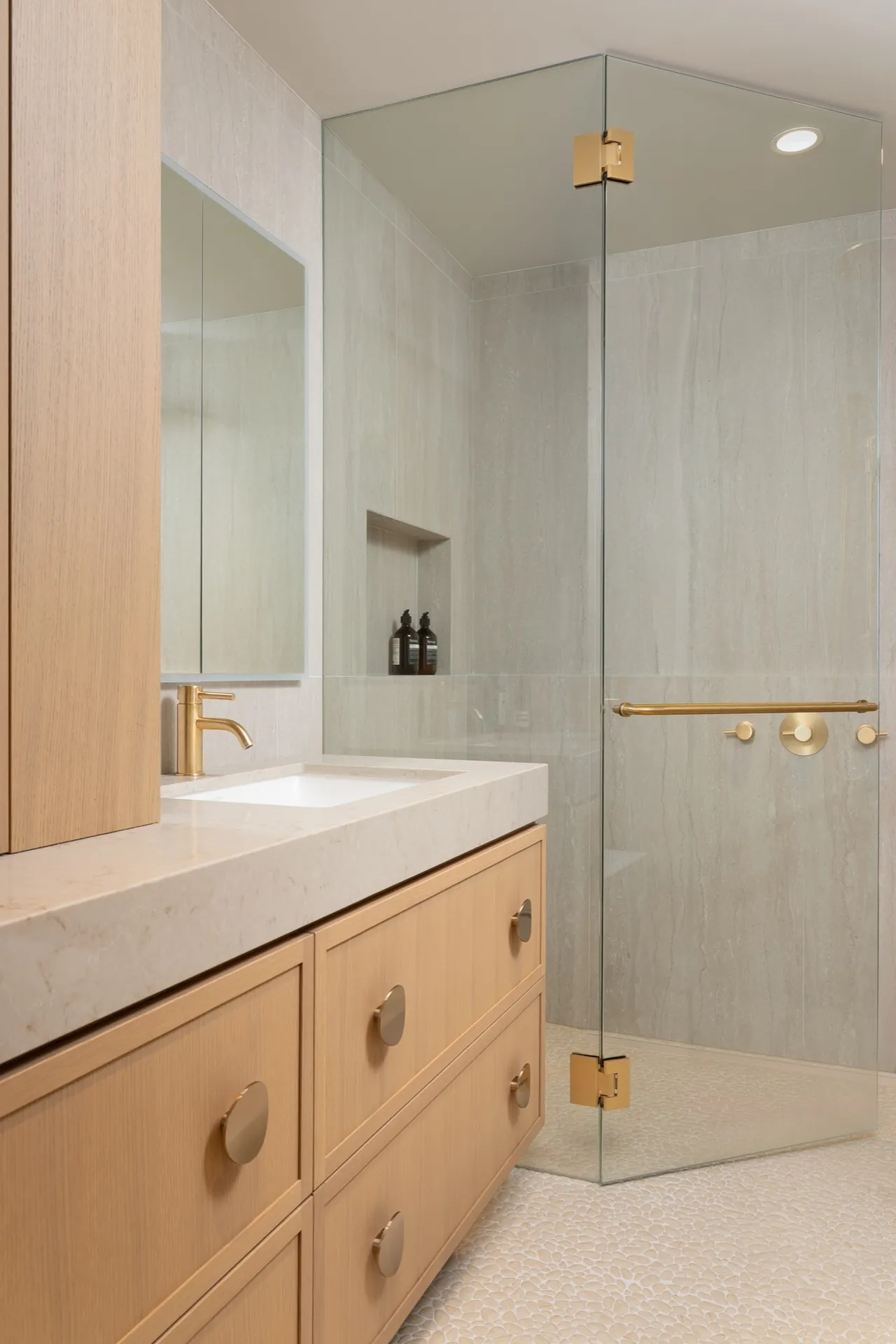 Seawalk, Bathroom