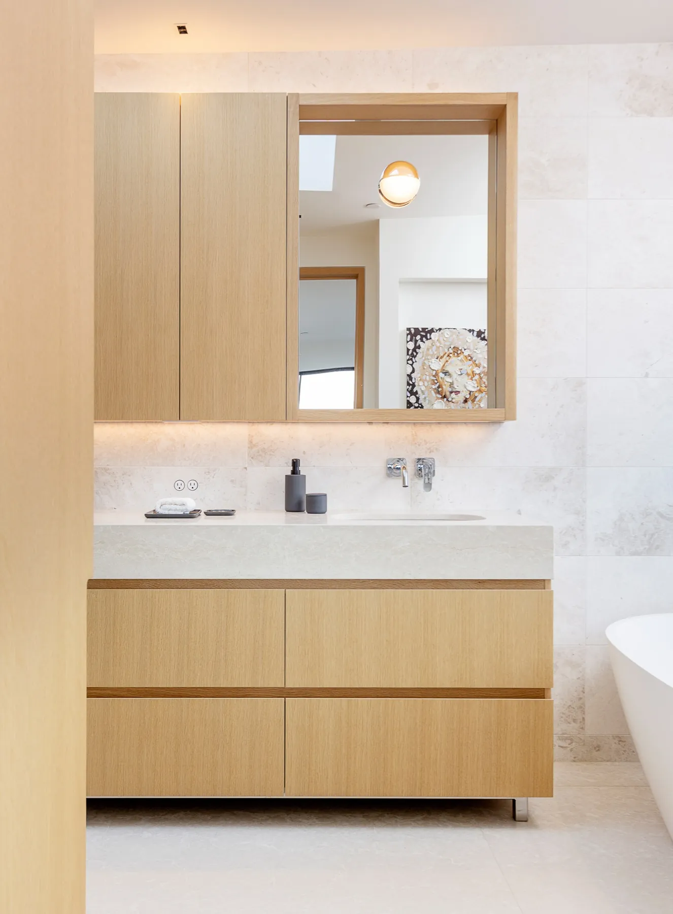 Shoreline, Kitchen lounge seating styled