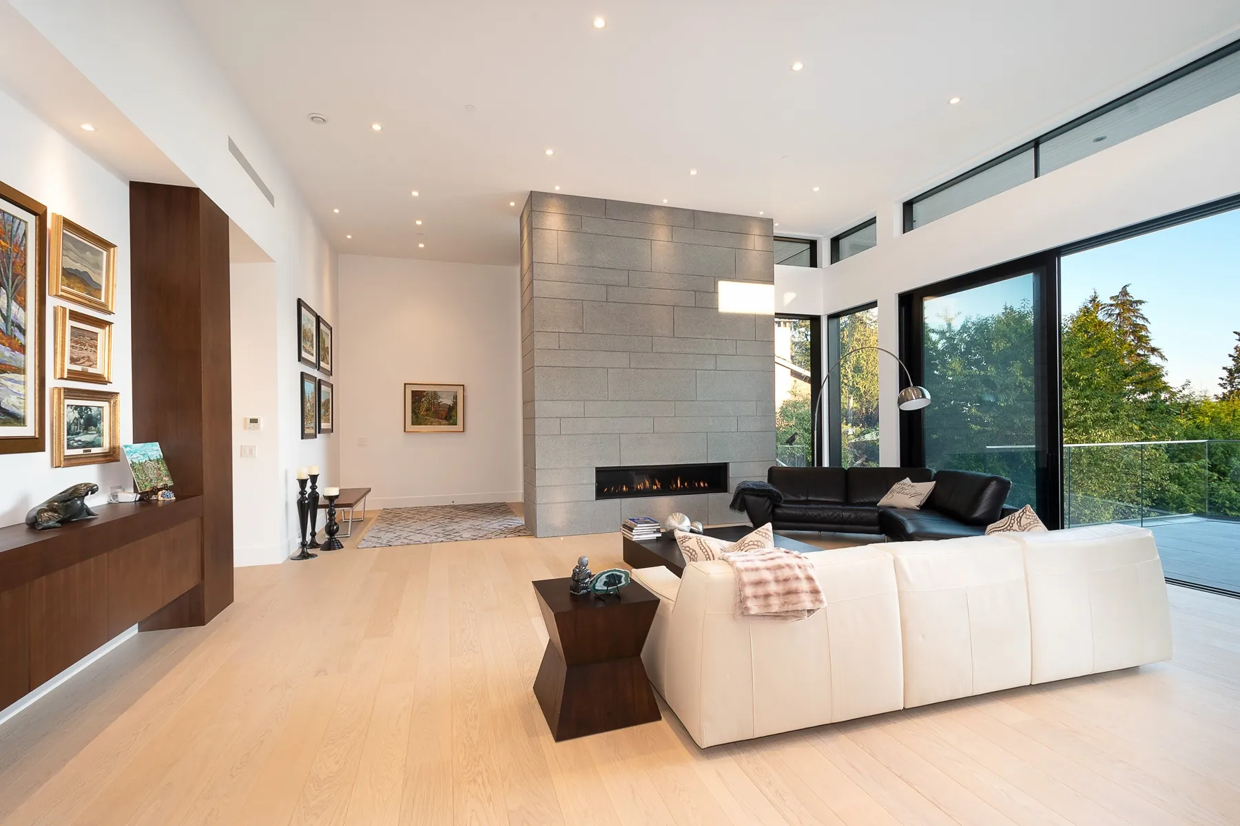 The Canopy, Great room wide