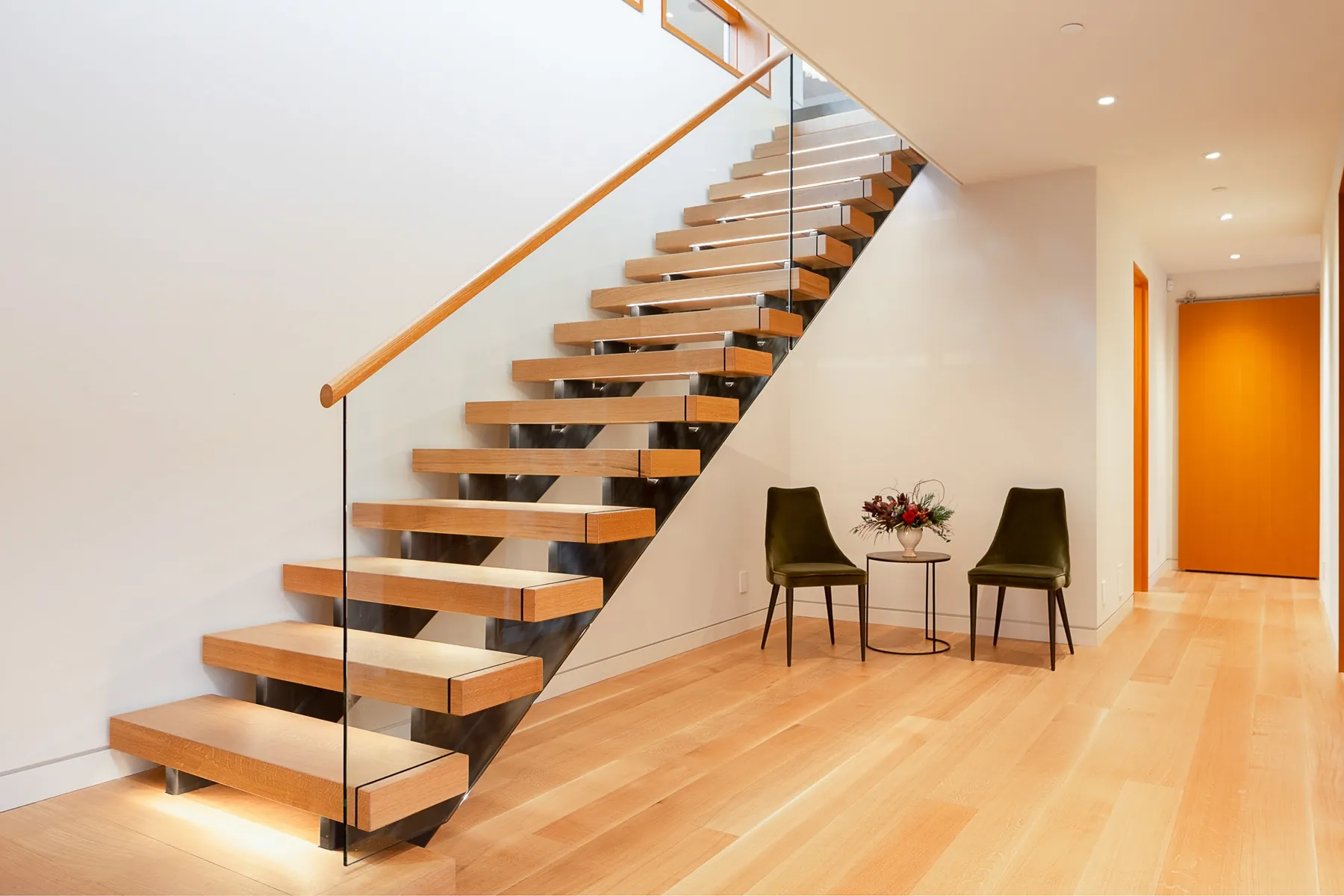The Cove, Floating stair detail