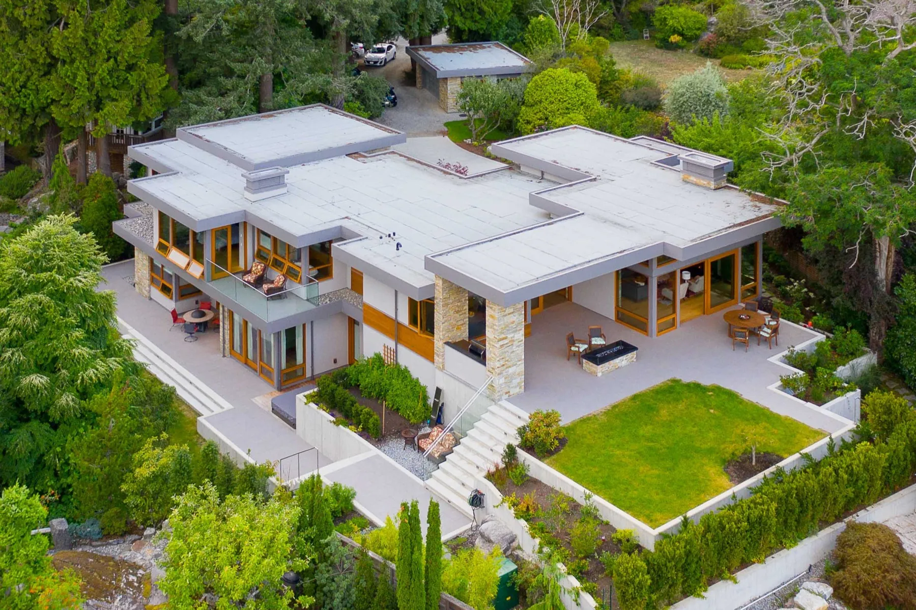 The Cove, Aerial rear day