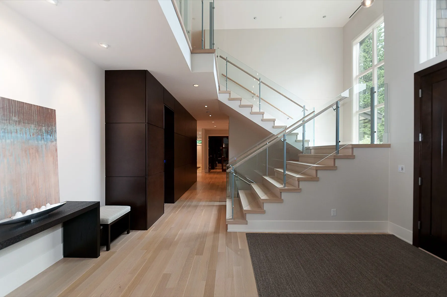 The Lodge, Foyer staircase