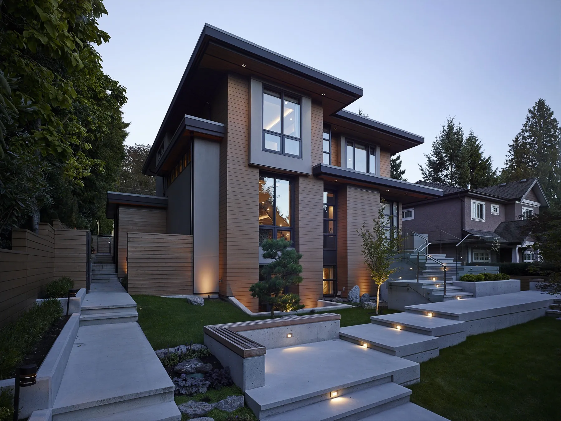 Zen, Exterior rear path lights twilight